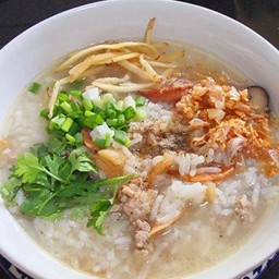 ข้าวต้มหมูสับ