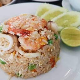 ข้าวผัดทะเล