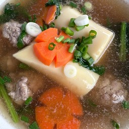 แกงจืดเต้าหู้