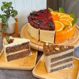 บ้านหญ้าขาว Baan Hyakhaw Cafe Coffee Bakery ศรีสมาน