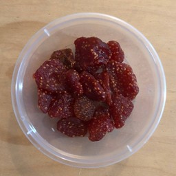 สตรอว์เบอร์รี่อบแห้ง 20 กรัม