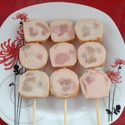 ลูกชิ้นทอด วัชระ