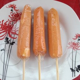 ใส้กรอกชีสไม้ละ10 บาท