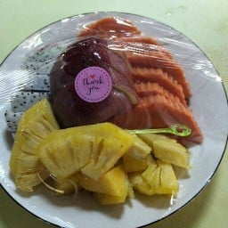 จั่นเจาผลไม้ปอก ตลาดนัดสนามกีฬาบ้านฉาง