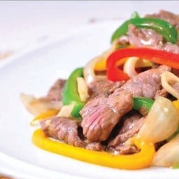 ข้าวหมูผัดพริกหวาน