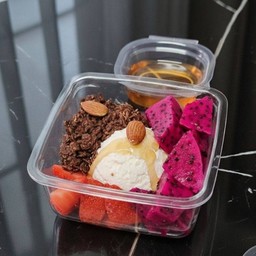 กรีกโยเกิร์ต 1สกู๊ปเล็ก ฟรีน้ำผึ้ง +ท๊อปปิ้ง 3อย่าง