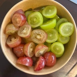 องุ่นทูโทน