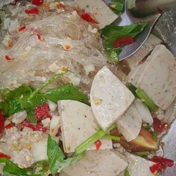 ยำวุ้นเส้นหมูสับหมูยอ