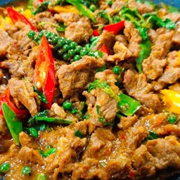 ข้าวผัดเผ็ดรสเด็ดแห้งแห้ง