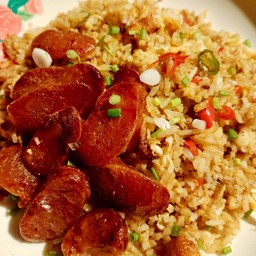 ข้าวผัดไข่พริกน้ำปลากุนเชียงทอด