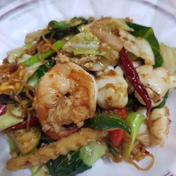 มาม่าผัดขี้เมาทะเล