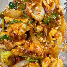 ข้าวปลาหมึกผัดไข่่่เค็ม