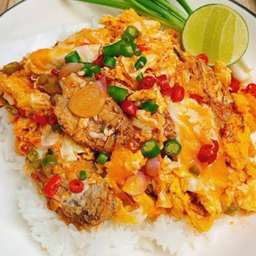 ข้าว ขยี้ไข่ปลากระป๋อง