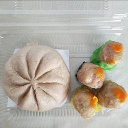 ซาลาเปาใส้ช็อกโกแลต 1 ลูก + ขนมจีบรวม 4 ลูก (ขนมจีบเลือกแบบไม่รวมได้)