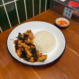 ข้าวกะเพราไก่ ka praow kai