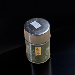 1. Uji Toba Matcha กระป๋องเขียว