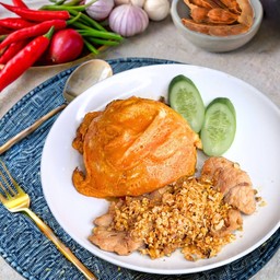 ข้าวไข่ข้นเนื้อทอง หมูหมัก ทอดกระเทียม