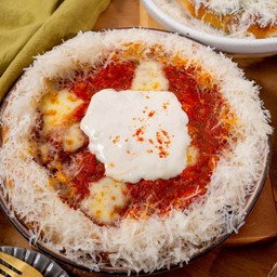 Spicy Sausage Flat Bread With Stracciatella Cheese ( size 7 inch.)