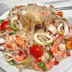 ยำวุ้นเส้นทะเล