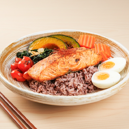 Miso Glazed Salmon Riceberry (ข้าวไรซ์เบอร์รี่แซลมอนย่างมิโสะ)