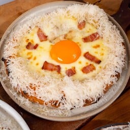 Carbonara Bacon Flat Bread ( size 7 inch.)
