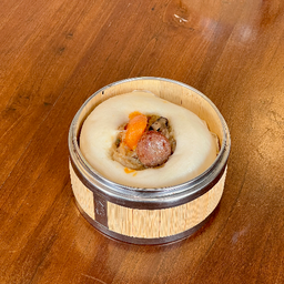 เปาหมูสับไข่เค็มกุนเชียงจัมโบ้ มี1ลูก