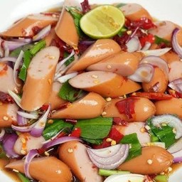 ยำไส้กรอก