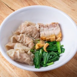 เกี๊ยวกุ้งหมูกรอบ