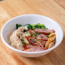 บะหมี่เกี๊ยวกุ้งหมูแดง