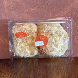 ปั้นแป้ง เนยสดอัลมอนด์