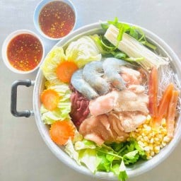 พุงกางหมูกระทะในเมืองชัยนาท