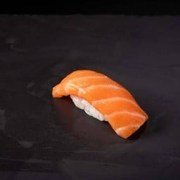 SALMON NIGIRI