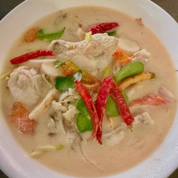 ต้มข่าไก่