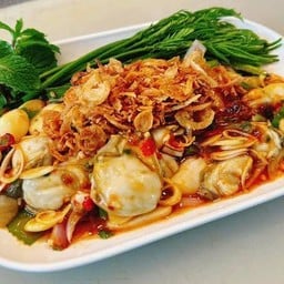ยำหอย นางรม รสแช่บ