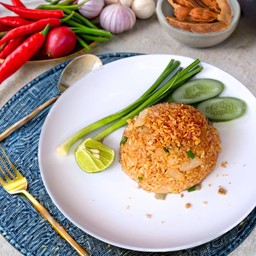 ข้าวผัดหอมกระเทียม