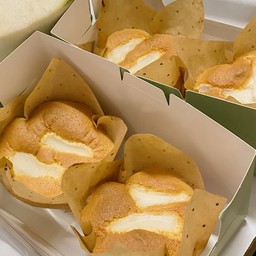 ชิฟฟ่อนมะพร้าวไส้มะพร้าวลาวา