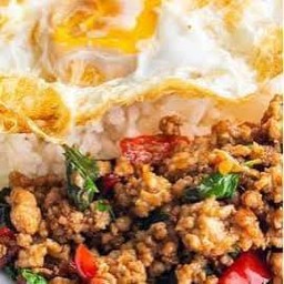 กะเพราหมูสับ/ไข่ดาว