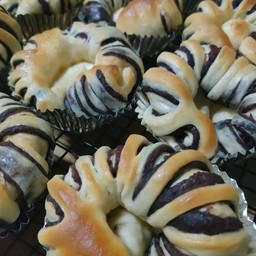 ขนมปังไส้ถั่วแดง