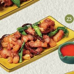 สามชั้นทอดน้ำปลา