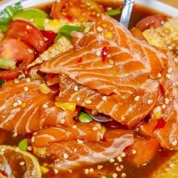 ตำแซลมอน