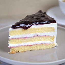 เค้กนมสดหน้าบลูเบอรี่