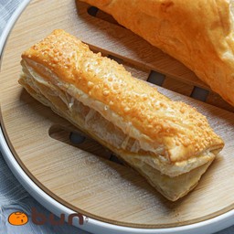 พายไส้กรอกไก่ชีส