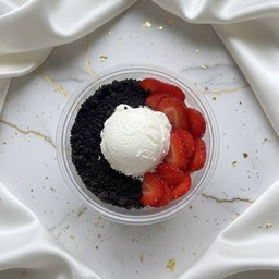 Greek Oreo crumbs & strawberry