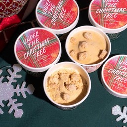 Under The Christmas Tree (Cup 85g) - แอปเปิ้ล วานิลลา โมลาส