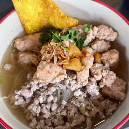 เล็กน้ำใสหมู