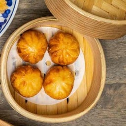 เปาทอดหมูแดง