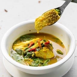 แกงส้มปลากะพงพริกขี้หนูสวน