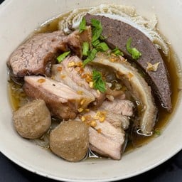 บ.Beef เนื้อตุ๋น ตลาดอมรพันธุ์