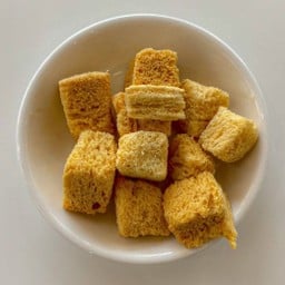 ปังกรอบหอมเนย