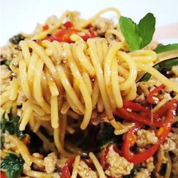 สปาเก็ตตี้กะเพราหมูสับ